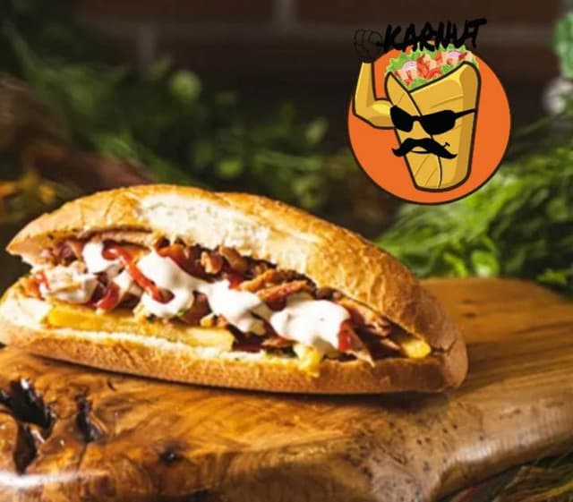 Chicken shawarma with bread